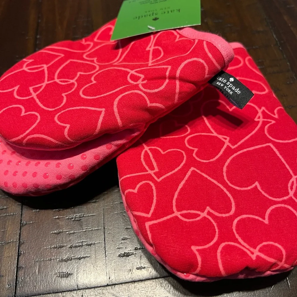 Kate Spade New York Red and Pink Heart Kitchen Towels and Mini Mitts